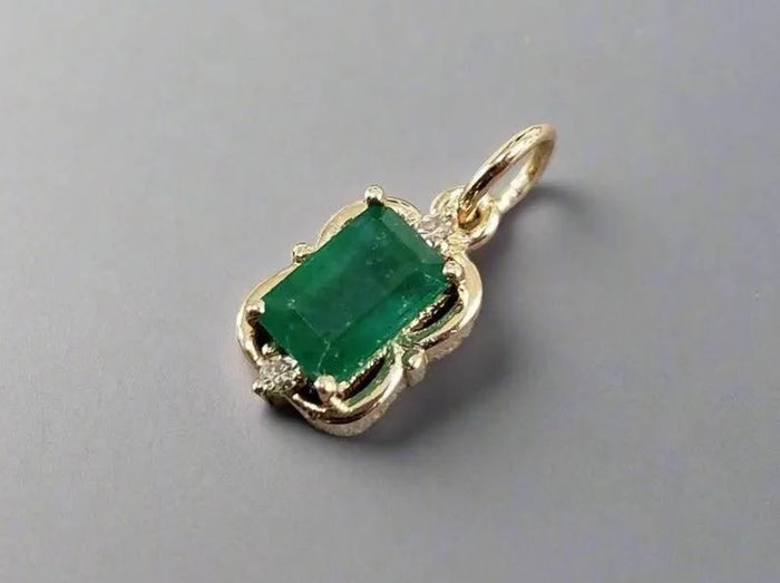 14K Gold Rectangle Emerald & Diamond Pendant - K Jewelry Accessories