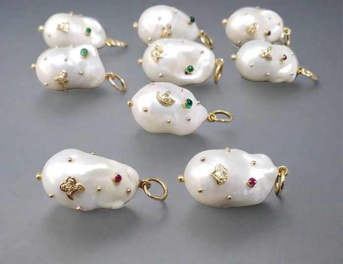 18k Gold Natural Baroque Pearl Pendant With Diamond, Ruby & Emerald - K Jewelry Accessories