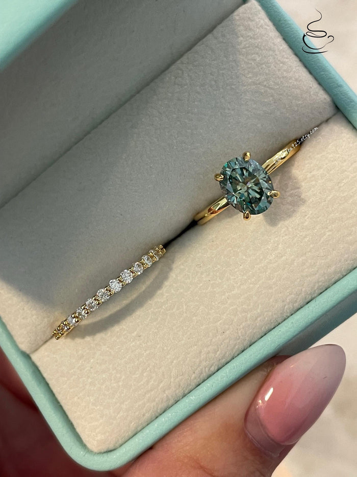 2 carat oval cut green moissanite engagement ring set, gold vermeil green moissanite ring, green stone ring, gift for her