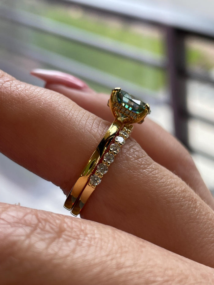 2 carat oval cut green moissanite engagement ring set, gold vermeil green moissanite ring, green stone ring, gift for her