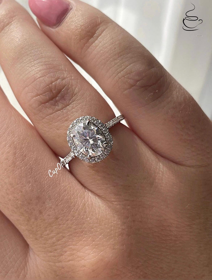 2CT Oval Moissanite Halo Engagement Ring: Sterling Silver 925, VVS DEF