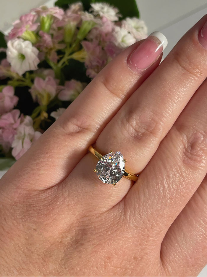 3CT Pear Shaped Engagement Ring in 18K Yellow Gold Vermeil