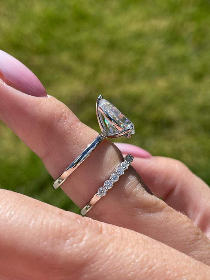 4CT pear cut moissanite engagement ring set, sterling silver ring set, tear drop moissanite ring, pear cut engagement ring in gold vermeil