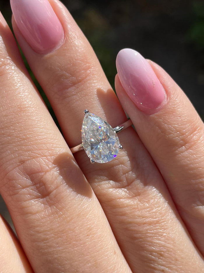 4CT pear cut moissanite engagement ring set, sterling silver ring set, tear drop moissanite ring, pear cut engagement ring in gold vermeil