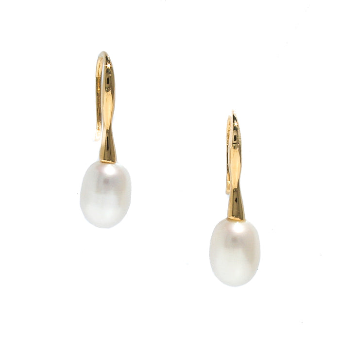 Elegant pearl earrings in gold vermeil over 925 sterling silver with freshwater pearls