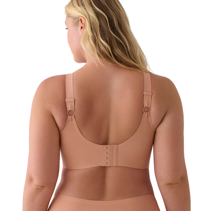 Evelyn & Bobbie The Busty Bra