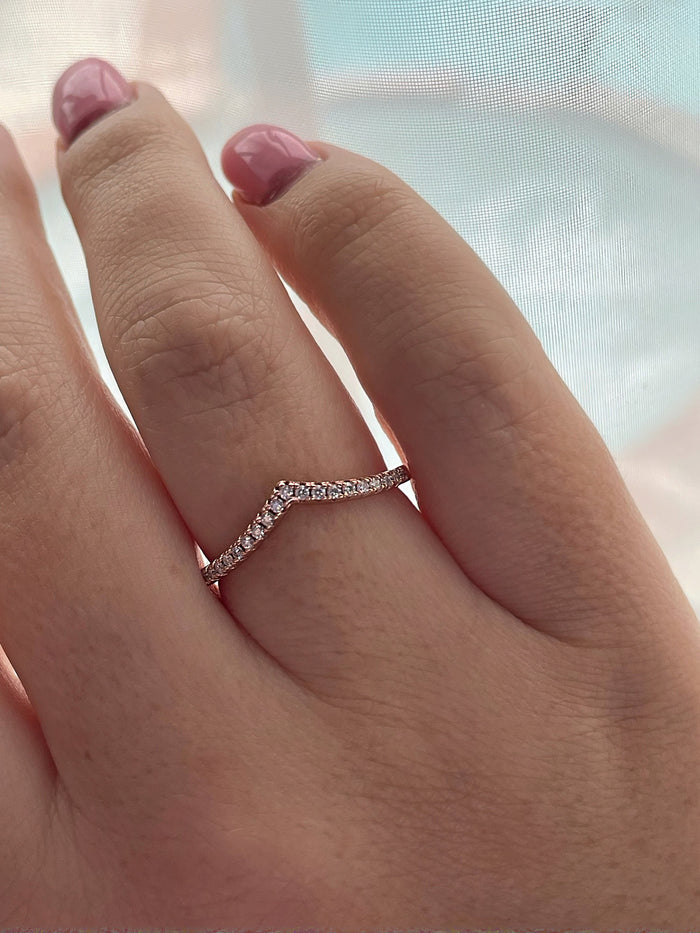 Moissanite. 0.26 CTTW Rose gold over Sterling Silver 925 Chevron Ring with Moissanite, V Ring, Stacking Ring