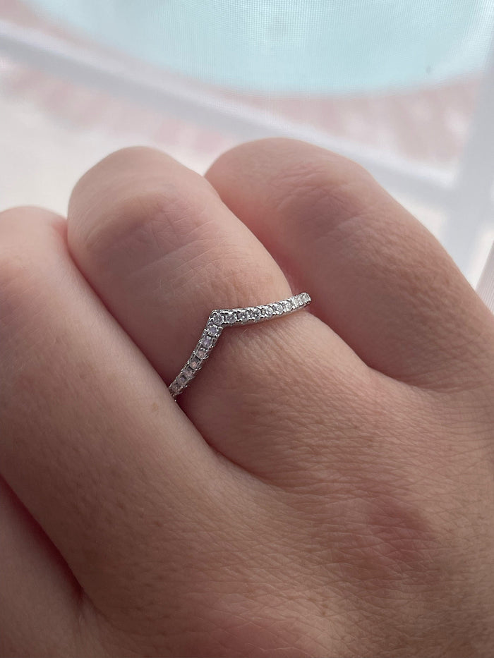 Moissanite. 0.26 CTTW Sterling Silver 925 Chevron Ring with Moissanite, V Ring, Stacking Ring,rose gold, yellow gold