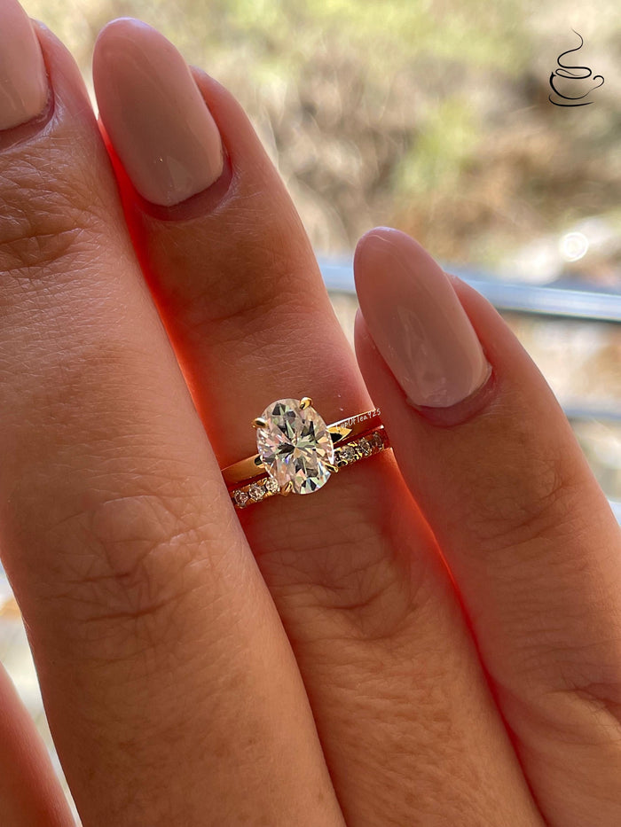 Moissanite engagement ring set. Gold vermeil, Sterling Silver 925 bridal set with 1.5CT oval cut moissanite or CZ diamonds.