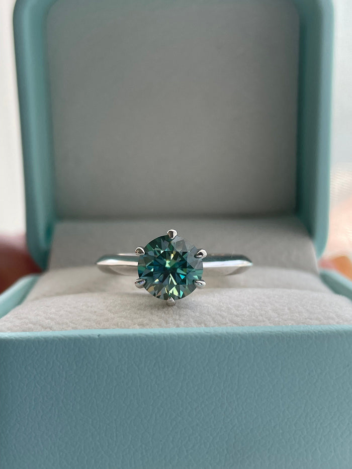 Moissanite. Sterling Silver 925 engagement rings set with 2CT round green Moissanite and curved moissanite band