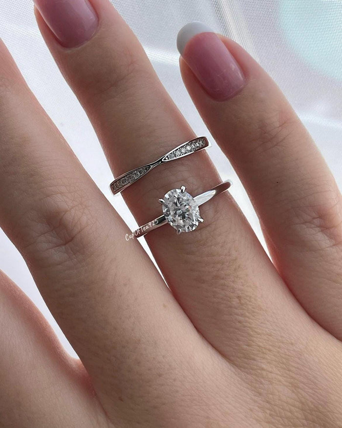 New In! Moissanite Bridal Set. Sterling Silver 925 the fines D color VVS 1.5CT Oval Cut Certified Moissanite Engagement Ring + wedding band