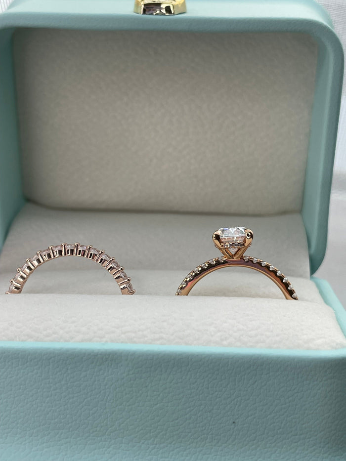 New In! Rose gold, white gold over sterling silver 925 engagement ring set with 2.2CT oval cut and hidden halo