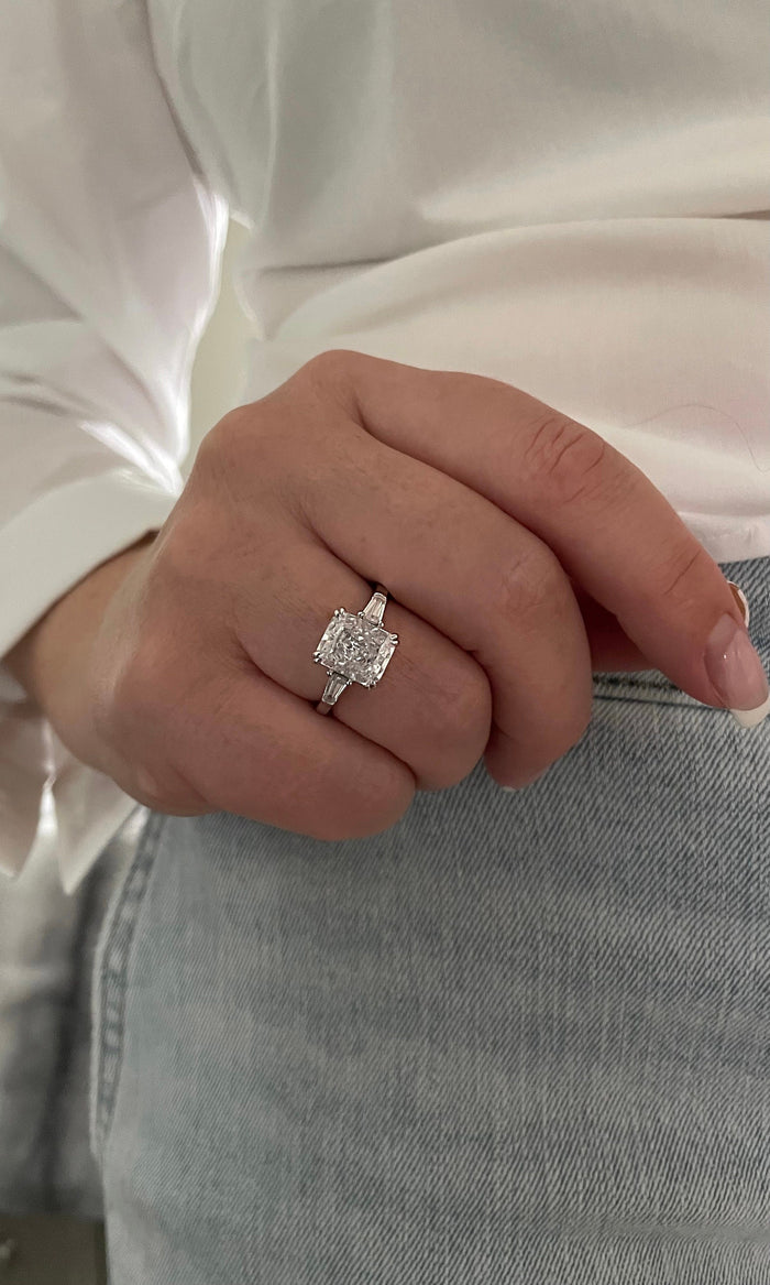 New In! Sterling Silver 925 3 stone engagement ring with 3.3Ct radiant cut crushed ice 8A CZ simulated diamond