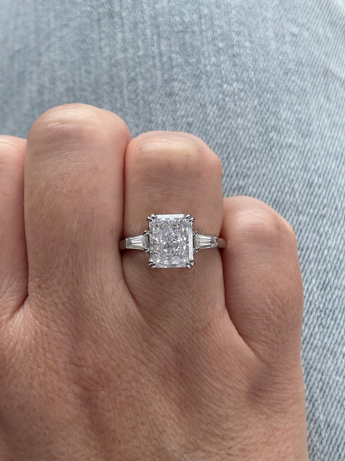 New In! Sterling Silver 925 3 stone engagement ring with 3.3Ct radiant cut crushed ice 8A CZ simulated diamond