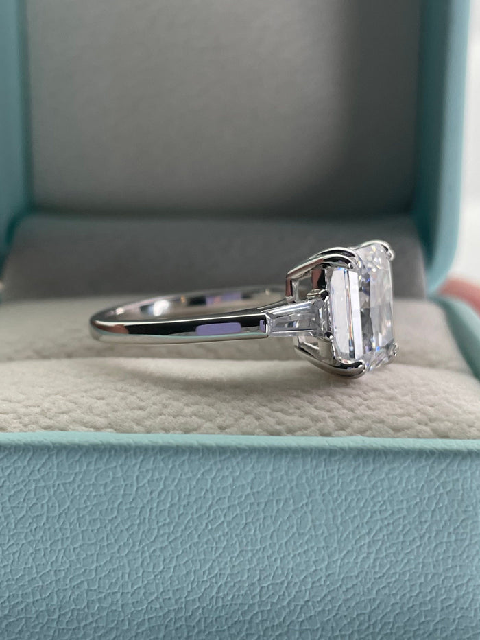 New In! Sterling Silver 925 3 stone engagement ring with 3.3Ct radiant cut crushed ice 8A CZ simulated diamond