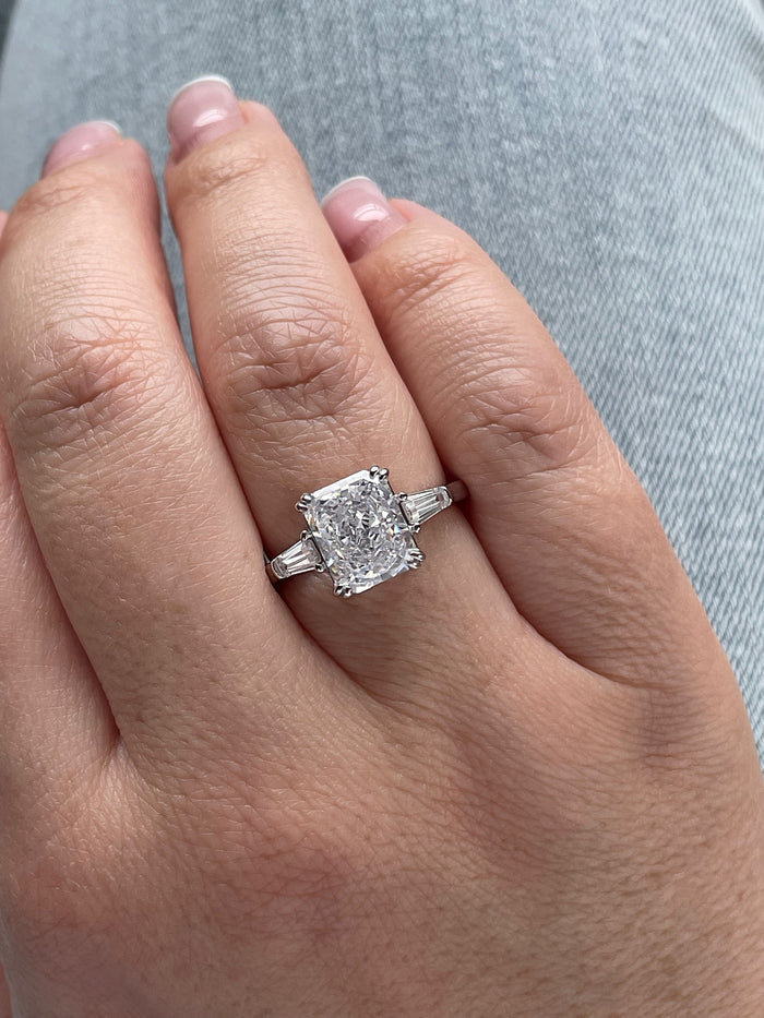 New In! Sterling Silver 925 3 stone engagement ring with 3.3Ct radiant cut crushed ice 8A CZ simulated diamond