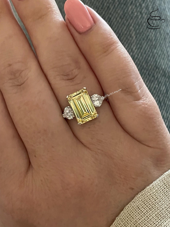 New In! Sterling Silver 925 engagement ring with 3.5CT yellow canary emerald cut CZ simulated diamond