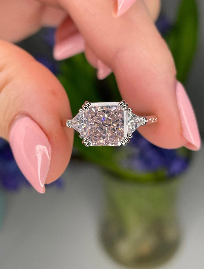 Pink diamond engagement ring Crushed ice 3CT pink CZ simulated diamond in sterling silver 925. Engagement ring, promise ring, 3 stone ring