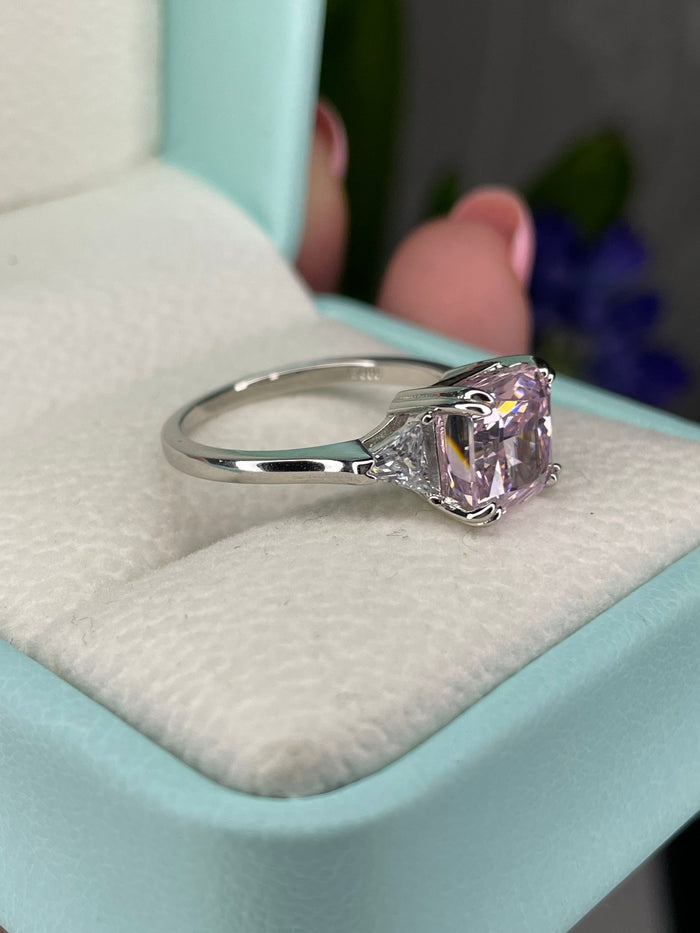 Pink diamond engagement ring Crushed ice 3CT pink CZ simulated diamond in sterling silver 925. Engagement ring, promise ring, 3 stone ring