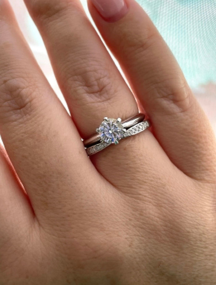 Sterling Silver 925 bridal set with 1CT round brilliant cut D VVS moissanite solitaire and curved moissanite wedding bend.