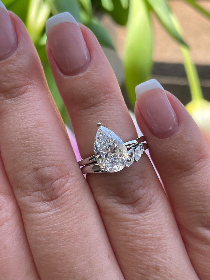 Sterling silver 925 bridal set with 2CT, 3CT pear cut CZ simulated diamond engagement ring and curved wedding band