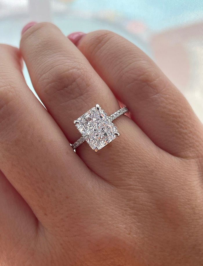 Sterling Silver 925 engagement ring with 3.3CT crushed ice radiant cut simulated diamond