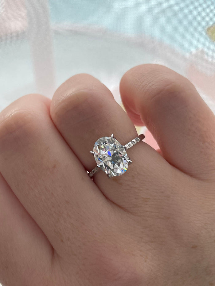 Sterling Silver 925 engagement ring with 4CT (9mm*11mm) oval cut D color VVS Moissanite
