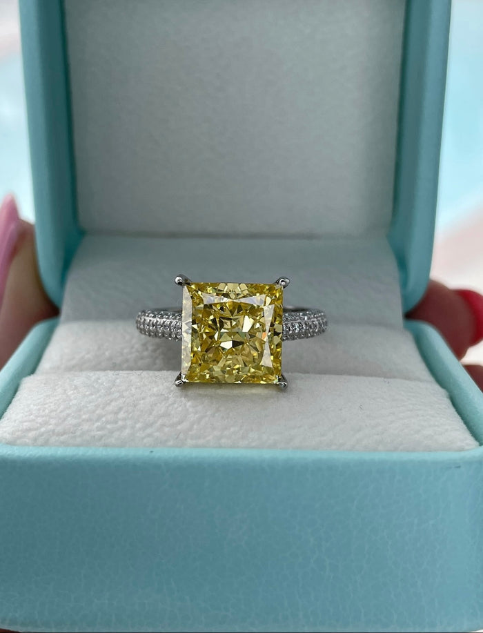 Sterling Silver 925 engagement ring with 5CT yellow canary crushed ice simulated diamond