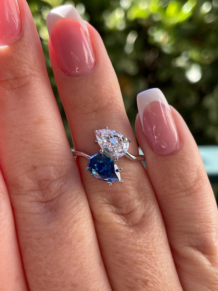 Sterling Silver 925 Toi et Moi engagement Ring with crushed ice blue sapphire