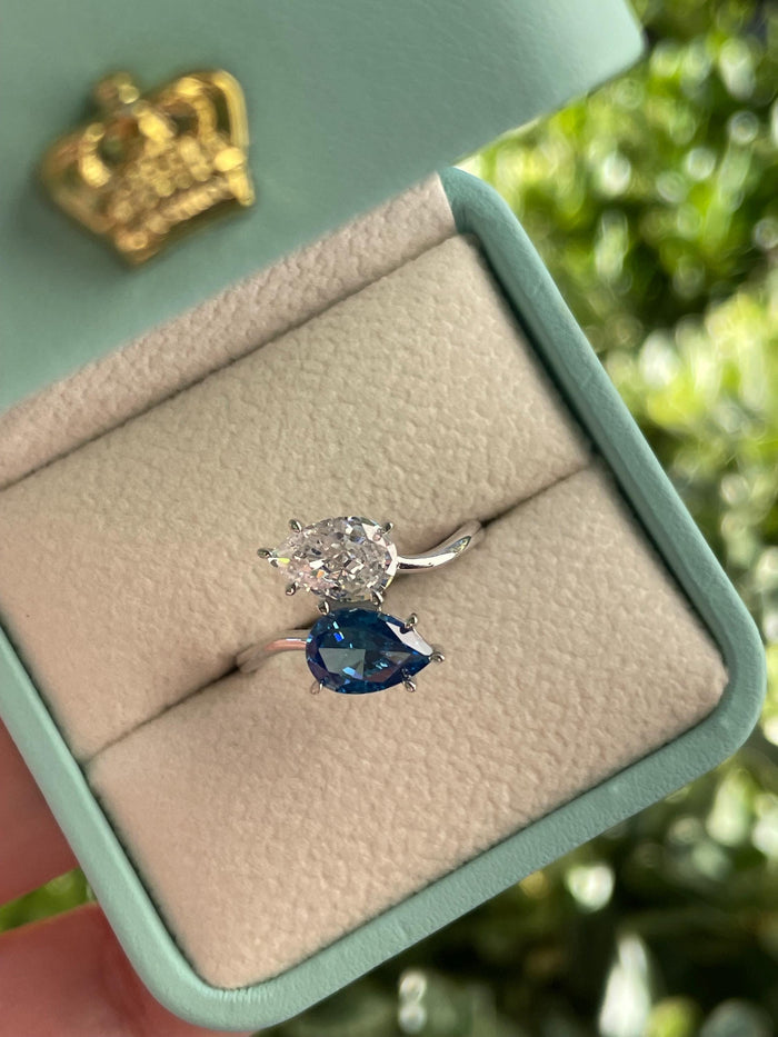 Sterling Silver 925 Toi et Moi engagement Ring with crushed ice blue sapphire
