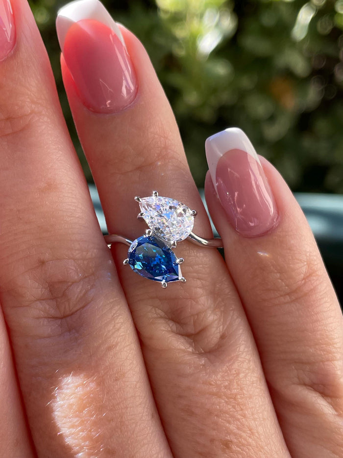 Sterling Silver 925 Toi et Moi engagement Ring with crushed ice blue sapphire