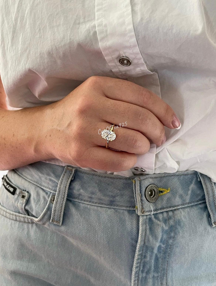 The Brooklyn. 10K, 14K, 18K Gold, Sterling Silver 925 2.5CT, 4CT Oval Cut Solitaire Engagement Ring with D VVS Moissanite