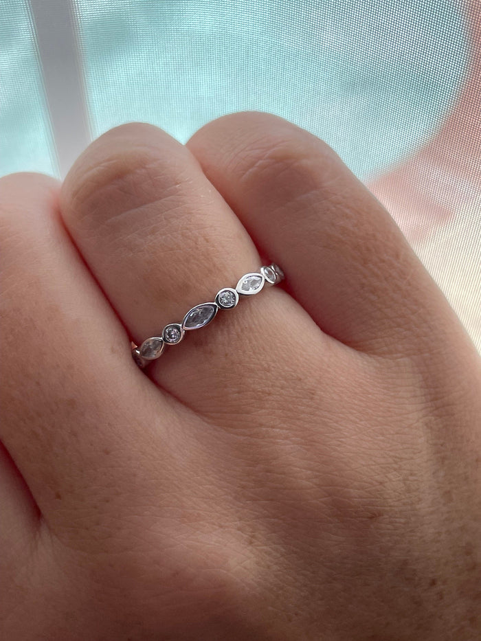 The Elena. Sterling Silver 925 2.5 mm Art Deco Eternity Band