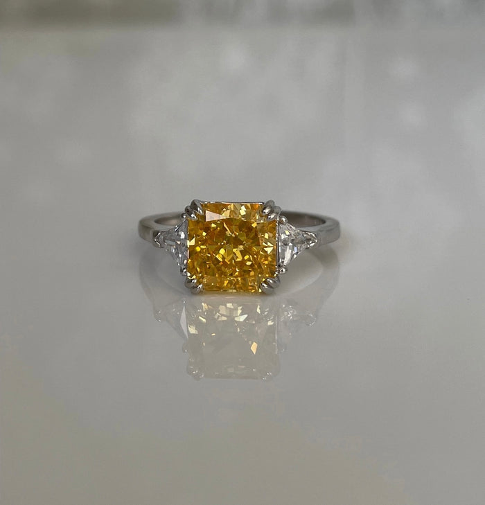 The Joy. Sterling Silver 925 ring with  yellow canary crushed ice simulated diamond