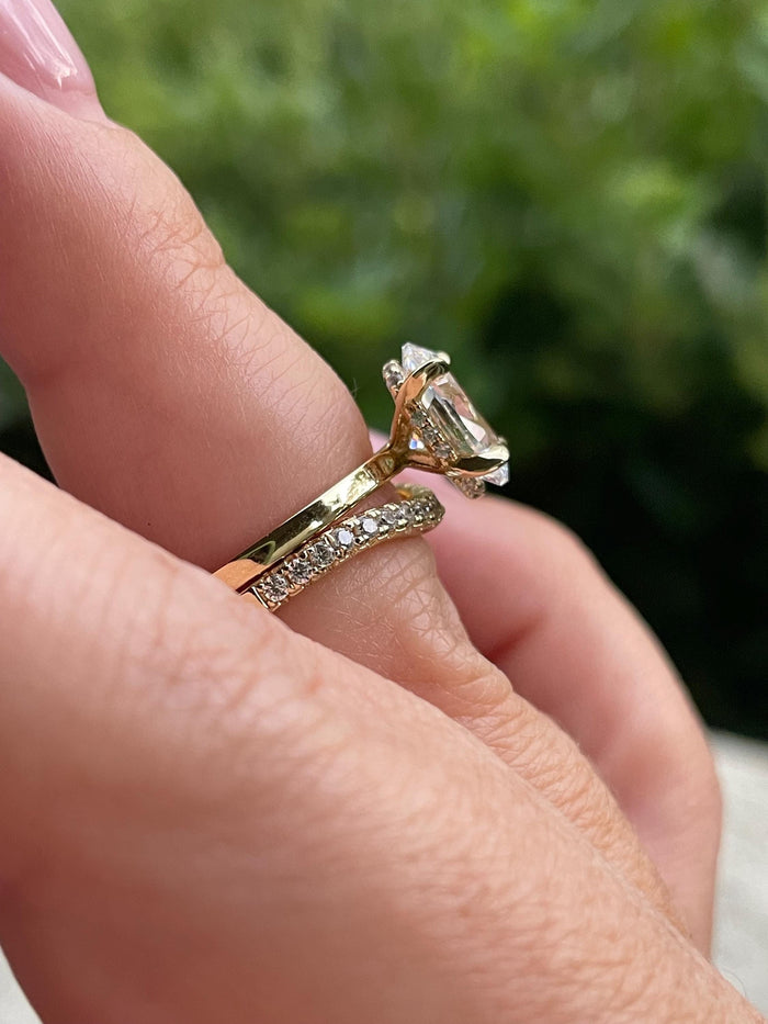 Yellow gold vermeil, Sterling silver 925 engagement ring set with 2.5CT oval cut simulated diamond and curved wedding band